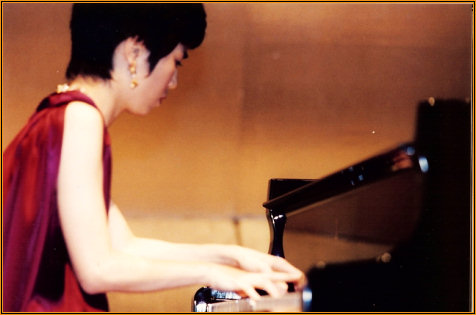 Piano recital at Tokyo Bunka Kaikan Recital Hall, November 1999